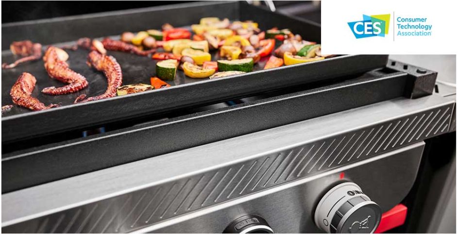 Weber lancia il barbecue smart Summit e quello da viaggio Traveler Compact