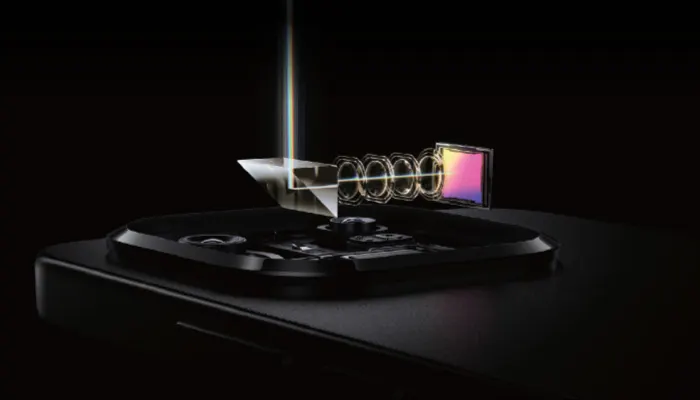 obiettivo di un telefono xiaomi su sfondo nero