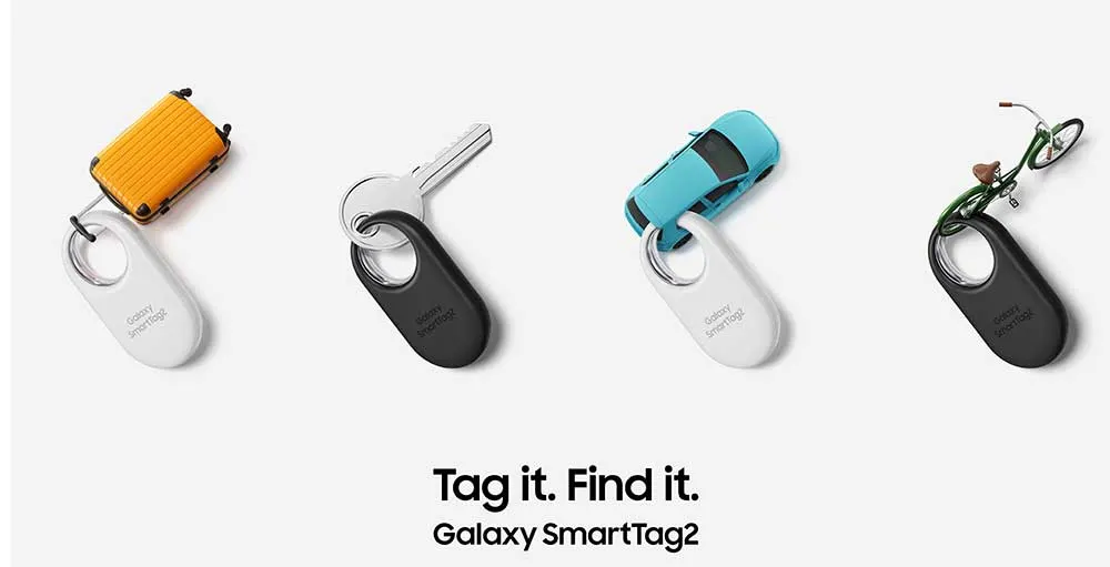 Quattro SmartTag: valigia gialla, chiave, auto blu, bici verde. "Tag it. Find it. Galaxy SmartTag2" in basso.