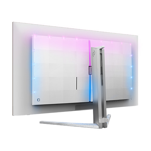 Vista posteriore di un monitor bianco con luci rosa e blu e supporto in metallo.