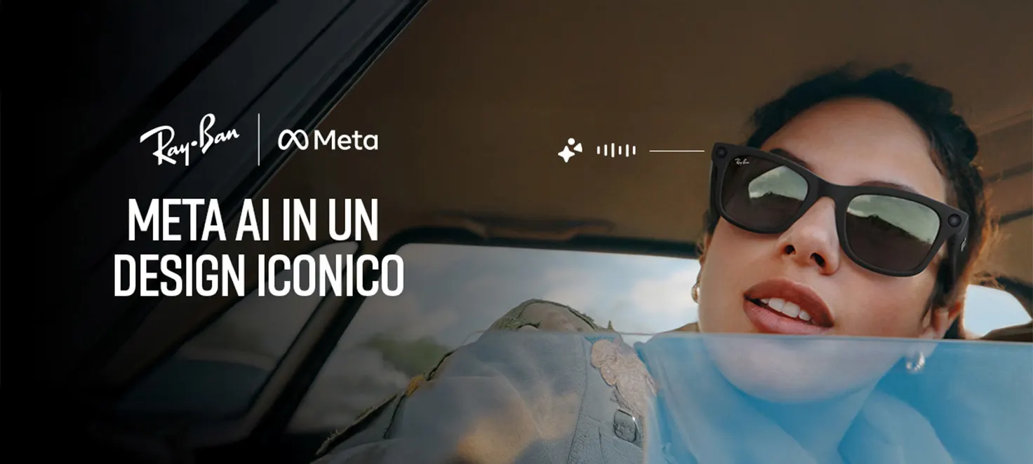 Donna con occhiali Ray-Ban Meta. Logo Ray-Ban e Meta in alto a sinistra. Scritta "Meta AI in un design iconico".