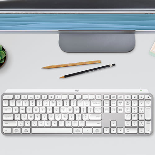 logitech