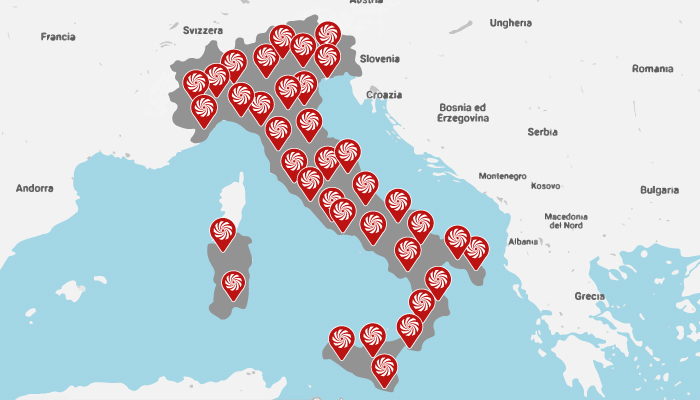 Mappa dell'Italia e delle aree circostanti, con indicatori rossi che segnano posizioni specifiche in tutta la penisola.