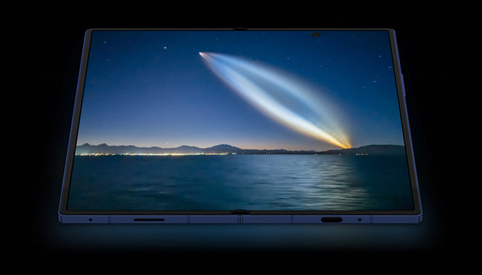 Dettaglio del isplay immersivo del Galaxy Fold7