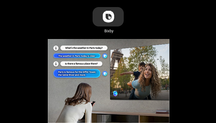 Immagine di una donnahe guarda uno schermo con un'altra donna biona che gioca e tiene in spale un bambino. Dei messaggi sopra la prima donna