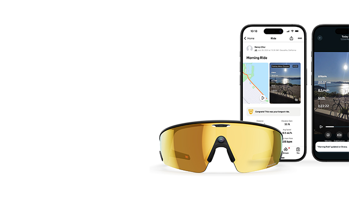 due telefoni con vicino un paio di occhiali oakley meta