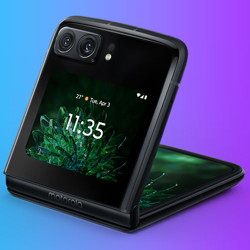 Telefono nero pieghevole, con schermo acceso che mostra l'ora 11:35 e un motivo verde. Sul retro, due obiettivi della fotocamera.