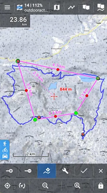 Mappa digitale con percorso blu, linee rosa che indicano distanze in km, punti rossi e verdi, e indicazioni di altitudine.