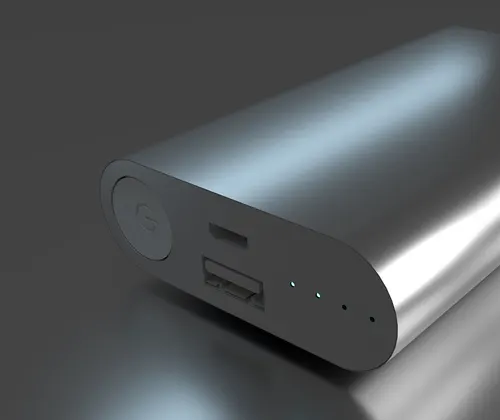 Power bank grigio con due porte USB, un pulsante e tre indicatori LED su sfondo scuro.