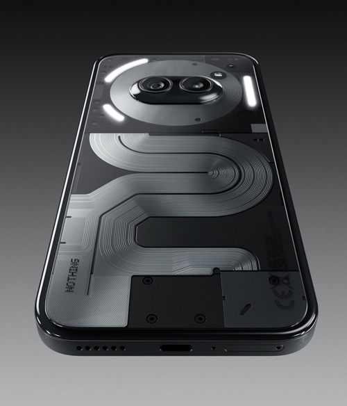 Vista posteriore di un telefono nero con due fotocamere circolari, elementi interni visibili e luci a LED.