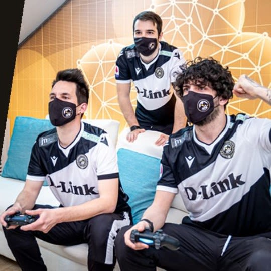 header / D-link, pro player
