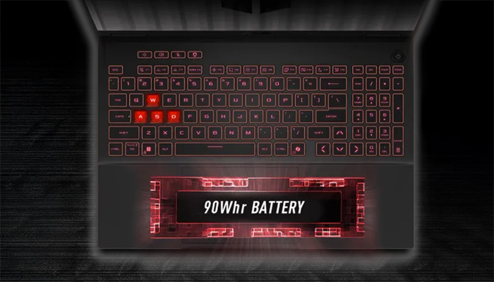 la tastiera di un portatile nero /rosso asus