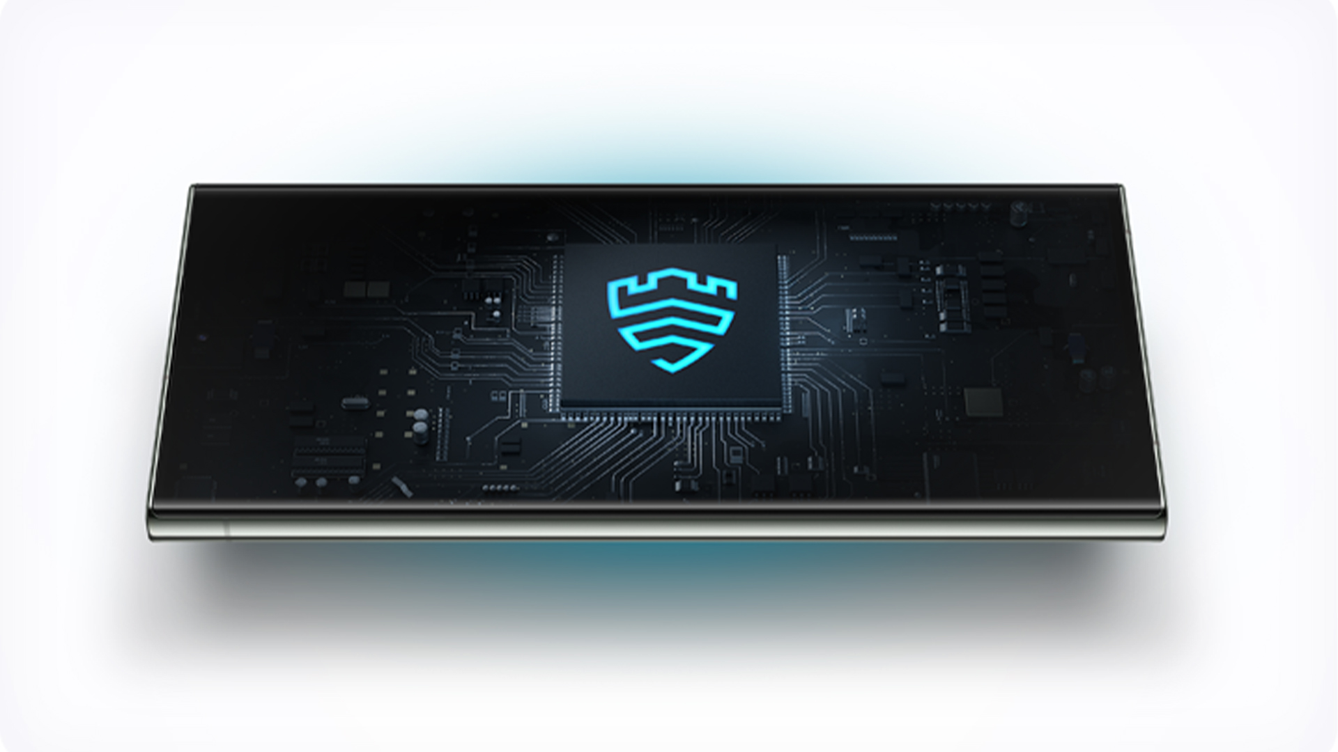 Un telefono nero mostra un circuito e un'icona blu a forma di scudo su uno sfondo bianco.