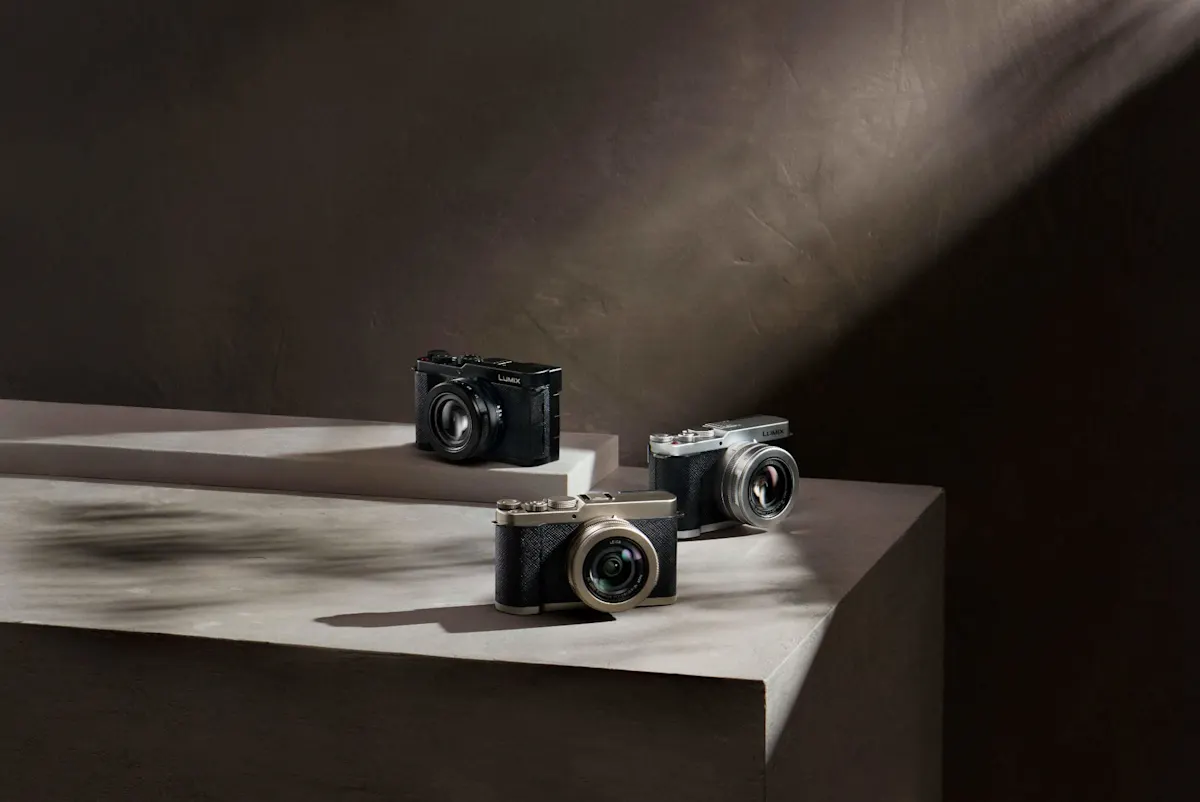 LUMIX L10