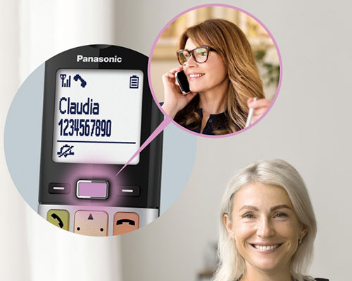 Primo piano di un telefono Panasonic che mostra il nome "Claudia" e un numero. In sovrimpressione, una donna che parla al telefono.