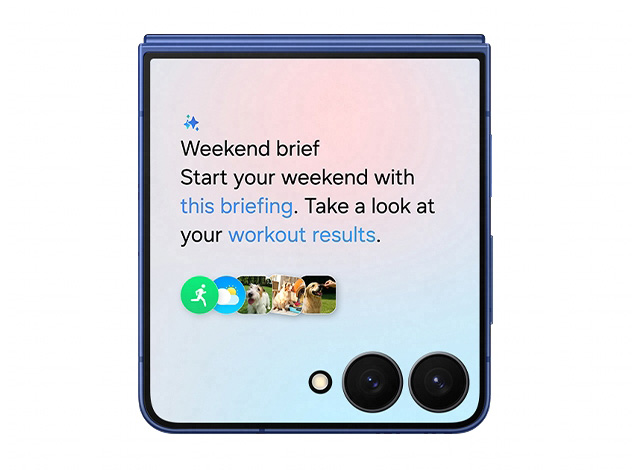 telefono samsung flip7 con  una scritta riguardante il weekend brief