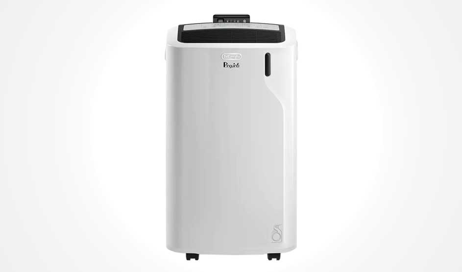 Een witte De’Longhi Pinguino mobiele airco met zwart bedieningspaneel staat centraal op een witte achtergrond. Merk: De’Longhi.