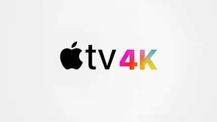 Op een witte achtergrond staat het Apple-logo met “tv” en “4K” in een kleurrijk verloop; het oogt strak, modern en minimalistisch.
