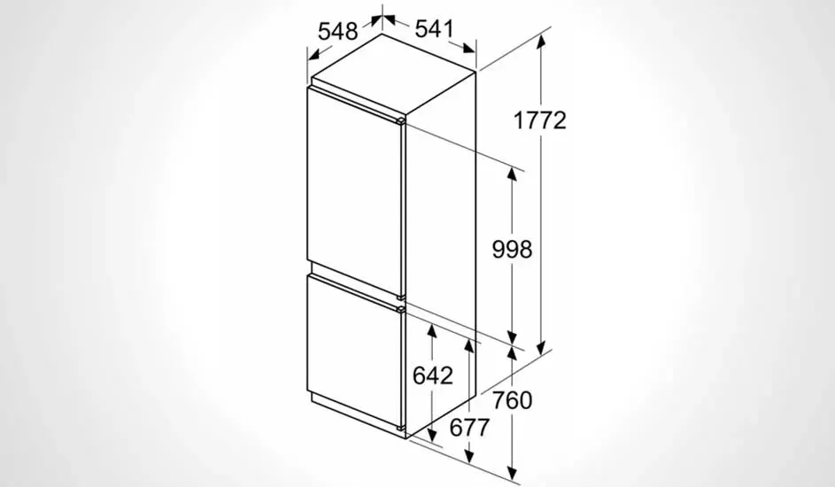 Een technische tekening van een koelkast met twee deuren, toont alle afmetingen: 1772 mm hoog, 548 mm breed, 541 mm diep. Merk is onbekend.