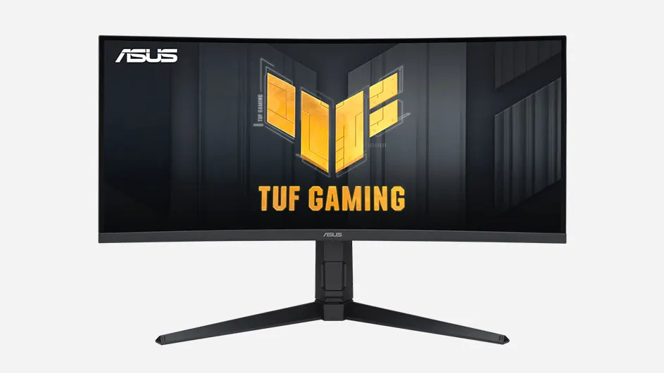 Een zwarte ASUS-monitor met een gebogen scherm en een zwarte voet staat op een witte achtergrond. Het scherm toont een geel gaming-logo.