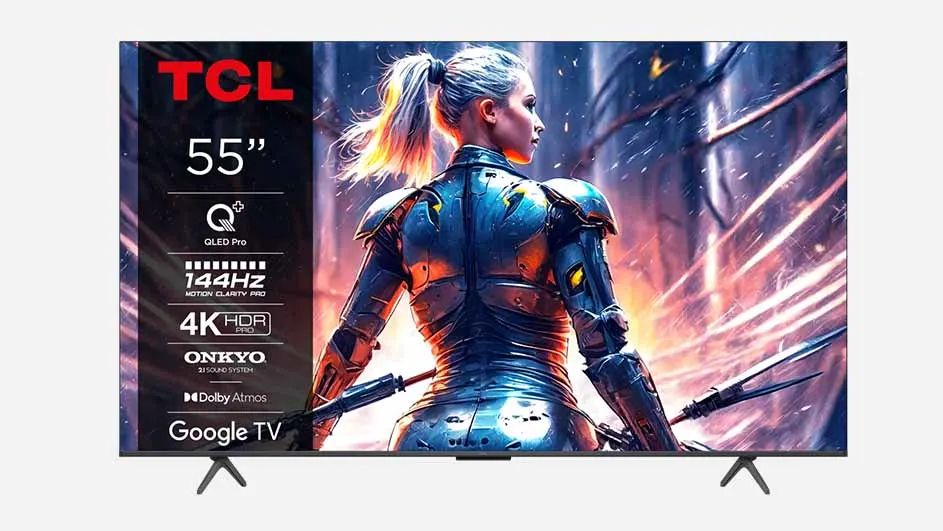 Vooraanzicht van een TCL QLED-televisie van 55 inch met een futuristische actiescène met een vrouwelijke figuur in een sciencefictionomgeving.