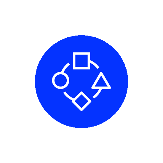 Blauwe cirkel met witte vormen: cirkel, vierkant, ruit en driehoek, verbonden door een gebogen lijn.