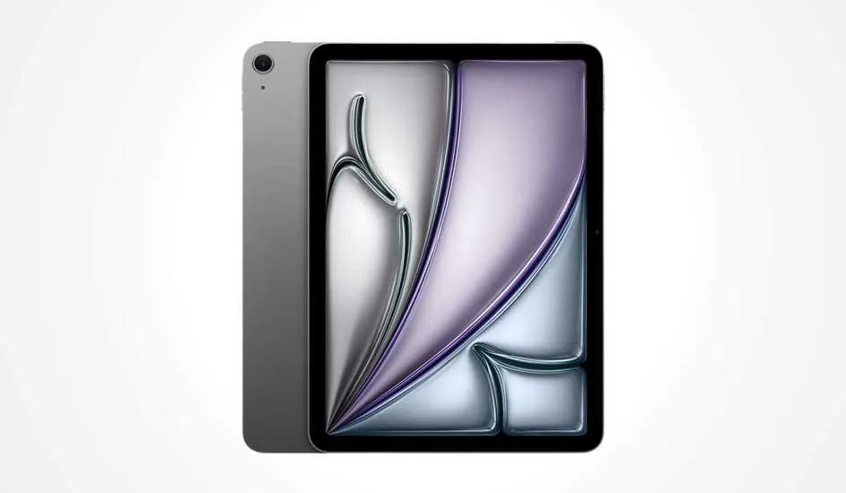 Op de afbeelding zie je een Apple iPad in het grijs, met een groot scherm en afgeronde hoeken, en de camera linksboven op de achterkant.