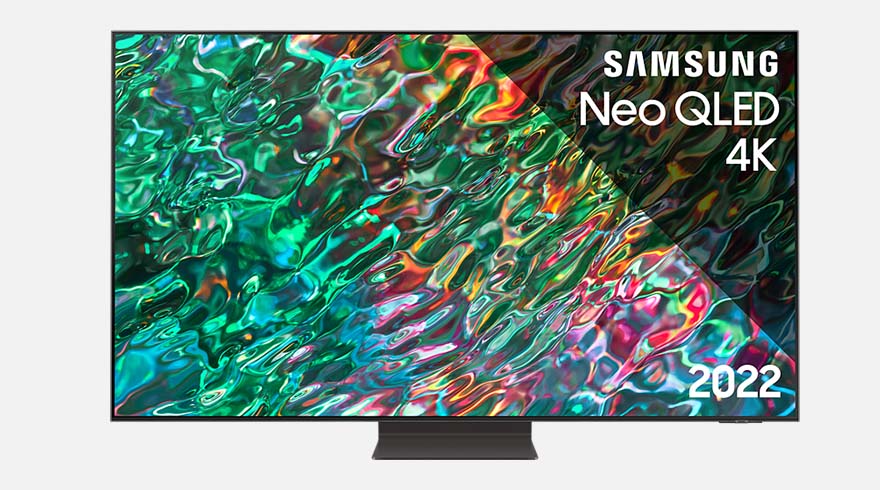 Een Samsung Neo QLED 4K-televisie uit 2022 staat op een grijze voet, met een kleurrijk abstract patroon op het scherm.