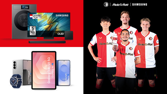 Promotieafbeelding met Samsung-producten (wasmachine, OLED-tv, Galaxy Tab S9 FE en Galaxy S24-toestel met smartwatch) links, en rechts drie voetbalspelers in rood-witte tenues met MediaMarkt- en Samsung-logo’s op een zwarte achtergrond.
