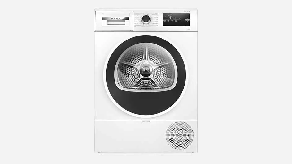 Vooraanzicht van een witte Bosch Serie 4 AutoDry warmtepompdroger met een zwarte ronde deur, een draaiknop in het midden boven de deur en een digitaal display rechtsboven.