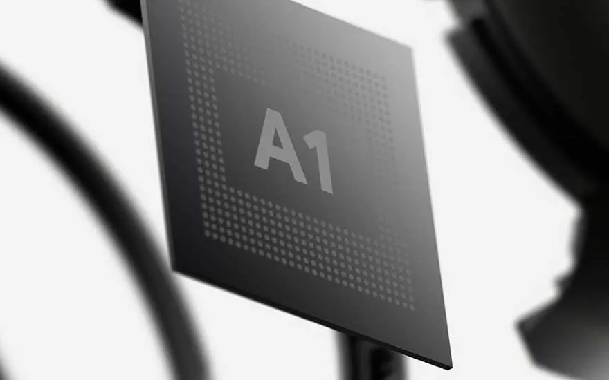 Close-up van de Tensor A1-chip, een belangrijk onderdeel in de Pixel Buds, die prestaties en slimme functies mogelijk maakt.
