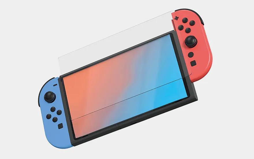 Nintendo Switch met blauwe en rode Joy-Con controllers, uitgerust met een transparante schermbeschermer voor optimale displaybeveiliging.