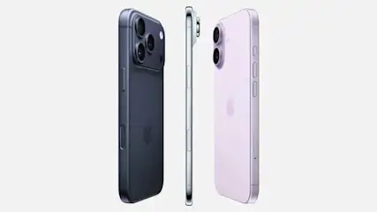 Twee smartphones tegenover elkaar met een grote “VS” in het midden, vergelijking van twee modellen.