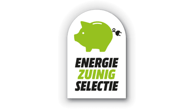 Een wit label met groene spaarvarken en zwarte stekker. Zwarte tekst "Energie", groen "zuinig" en zwart "selectie".