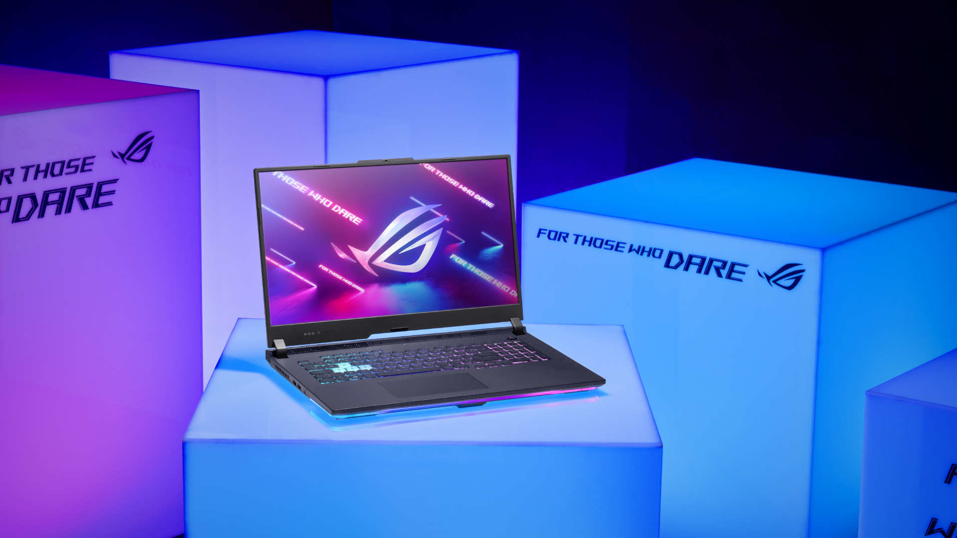 ASUS ROG Strix G17 G713PILL066W 17.3 inch 240Hz AMD Ryzen 9 32GB