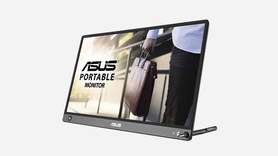 Draagbare ASUS-monitor met logo en afbeelding van iemand met een leren tas op het scherm.