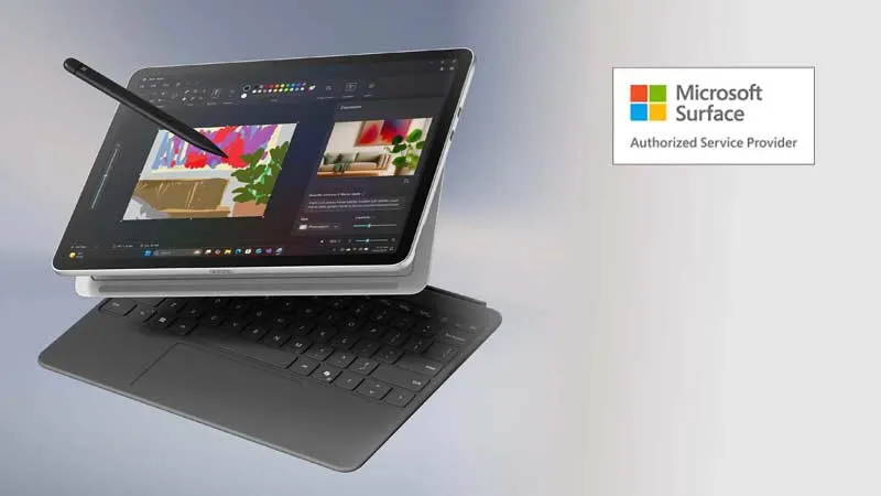 Microsoft Surface-tablet met toetsenbord en stylus in de lucht weergegeven, naast het logo “Microsoft Surface Authorized Service Provider”.