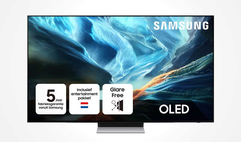 Een Samsung OLED-tv toont een abstract blauw landschap, met labels voor garantie en entertainmentpakket.