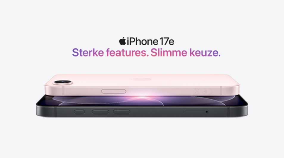 Twee iPhone 17e toestellen liggen gestapeld, roze op zwart, met erboven de slogan “Sterke features. Slimme keuze.” op witte achtergrond.