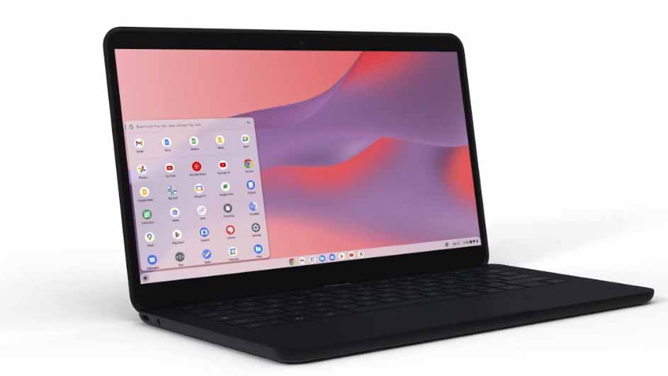 Zwarte laptop open, scherm toont apps en abstracte roze-paarse achtergrond. Toetsenbord zichtbaar. Witte achtergrond.