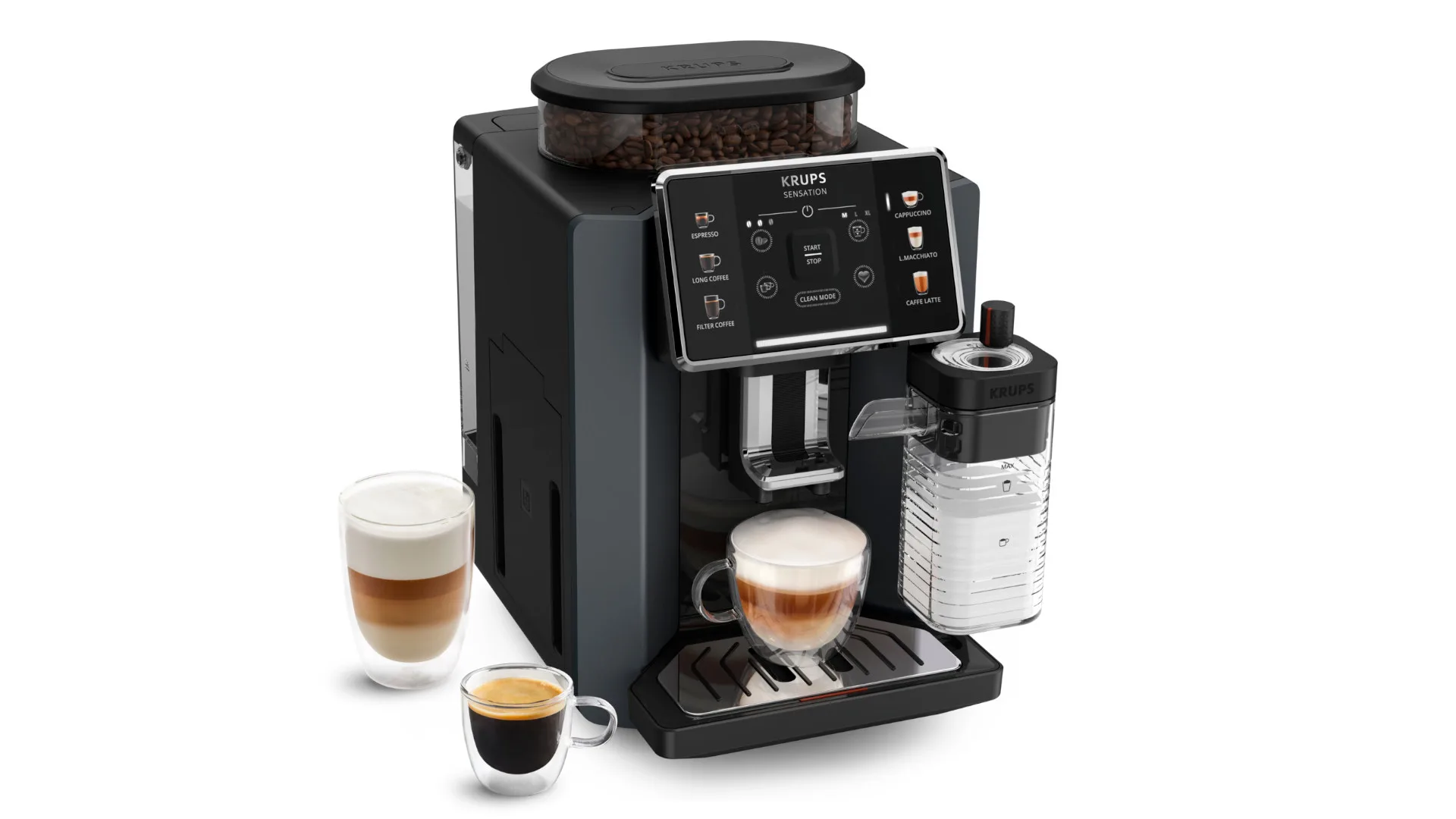 Een zwarte Krups koffiemachine met een doorzichtige bonencontainer en een melkreservoir, met drie glazen koffie ernaast.