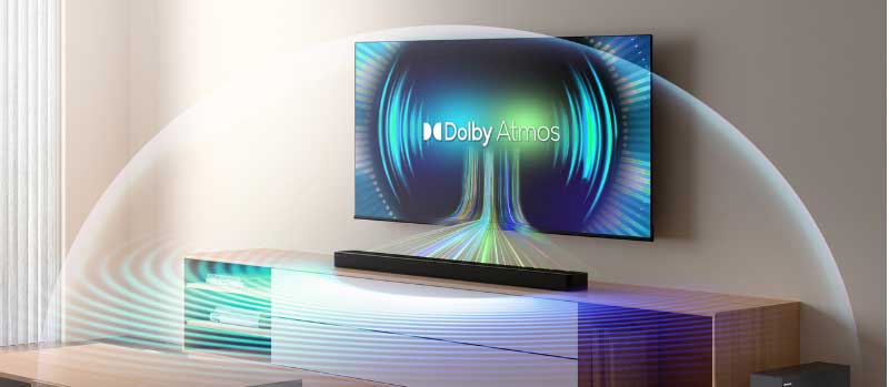 Een moderne tv met Dolby Atmos staat boven een soundbar op een strak meubel, met kleurrijke lichtgolven die ruimtelijk geluid tonen.