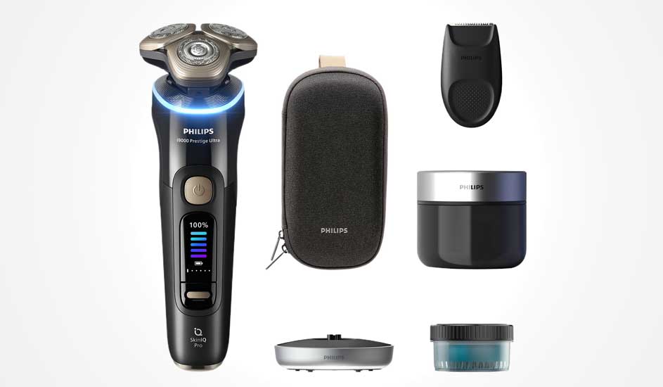 Een Philips S9000 Prestige Ultra scheerapparaat met accessoires: opbergetui, trimmer, reinigingsstation, oplader en gelpotje.