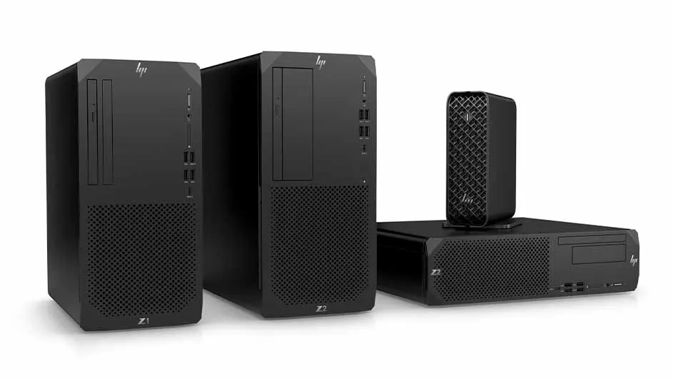 Drie zwarte HP Z-serie desktop computers van verschillende afmetingen staan op een witte achtergrond.