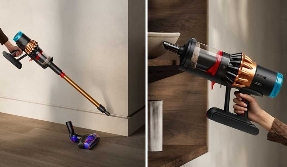 Links zuigt een Dyson steelstofzuiger langs de plint, rechts wordt hij als handstofzuiger gebruikt op een houten wandplank.
