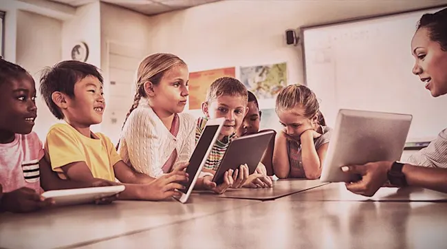 6. Wat is het prijsverschil tussen de iPad Air (2022) en de iPad Pro (2022)?