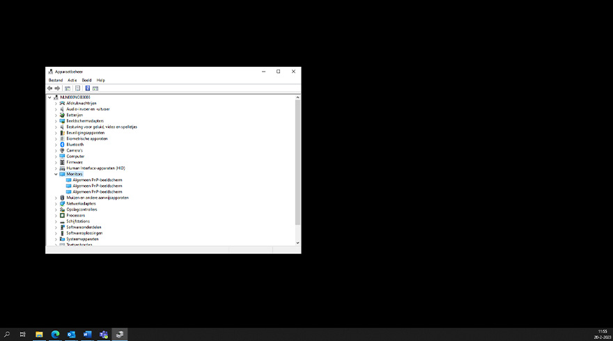 Een computerscherm toont een wit venster van Apparaatbeheer met verschillende hardwarecomponenten en softwarelijsten. De achtergrond is zwart.