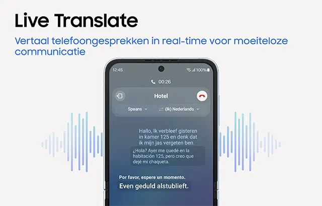 Telefoonscherm met de Live Translate app, die vertalingen van Spaans naar Nederlands toont, met blauwe geluidsgolven.
