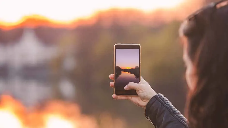 Smartphone-beeldschermen van inches naar centimeters