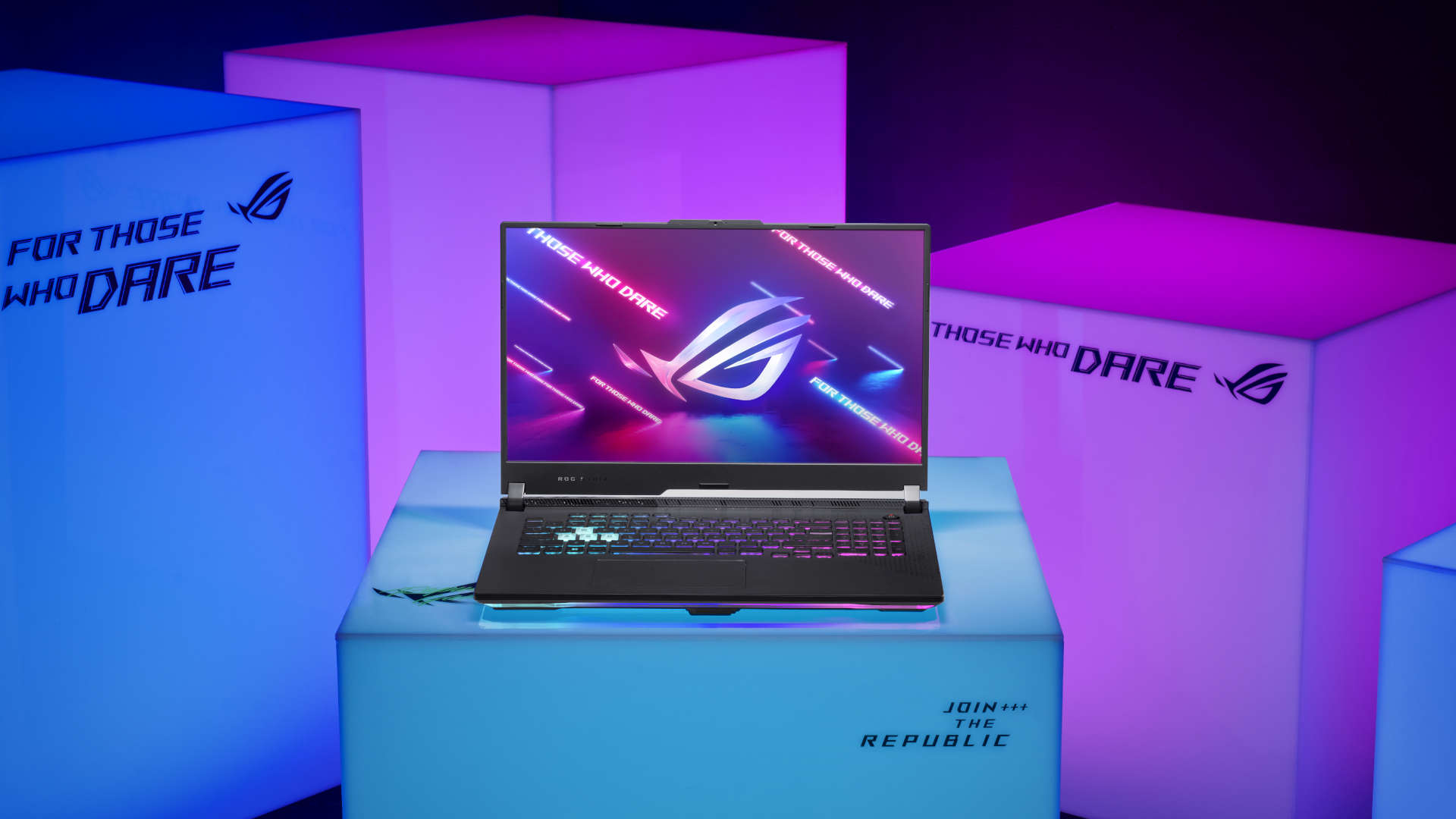PC Portable Gaming Asus ROG Strix G17 STRIX G17 G713IE HX007T 17,3 AMD Ryzen 7 16 Go RAM 512 Go SSD Noir éclipse + 1 mois d'abonnement Xbox Game Pass   PC Portable   Achat